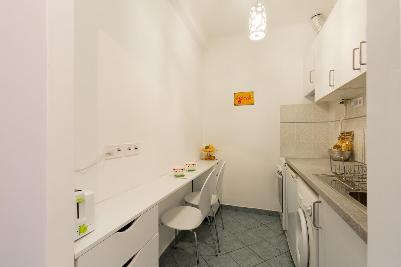 Pamka Place Budapeste Exterior foto